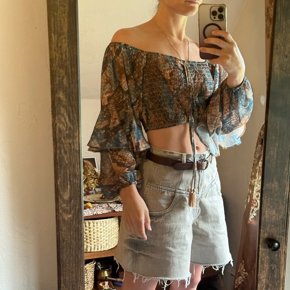Cropped Off the Shoulder Bell Sleeve